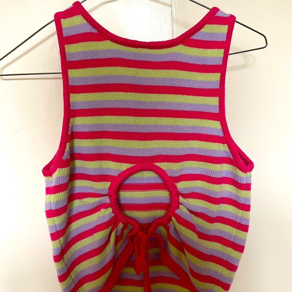 NWOT Abound Crochet style cut out crop top